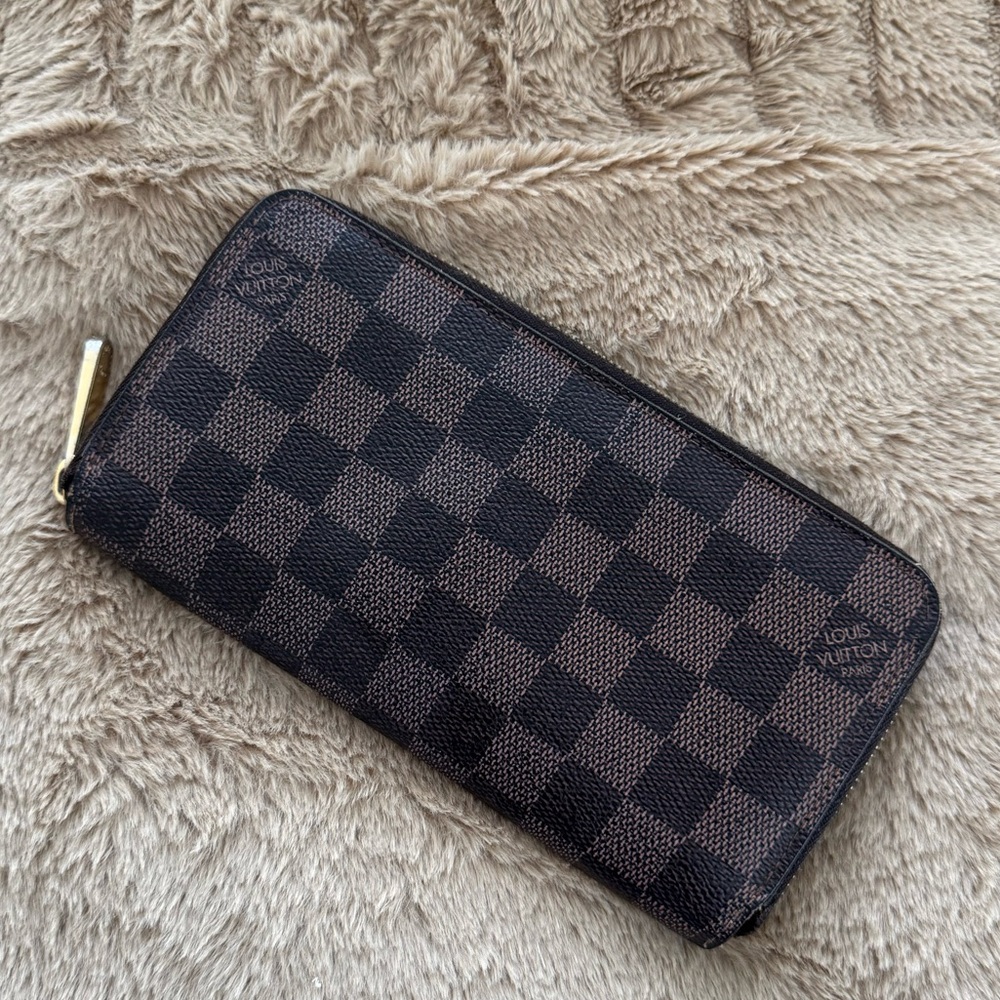 LOUIS VUITTON Damier Ebene Zippy long Wallet